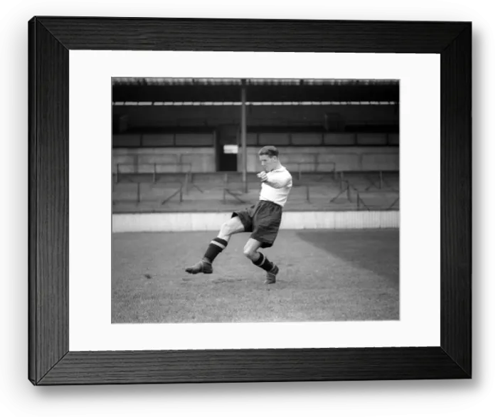 Framed Print : L. W. Bennett Tottenham Hotspurs FC Circa December 1946 - January 1947 Framed Print : L. W. Bennett Tottenham Hotspurs FC Circa December 1946 - January 1947
