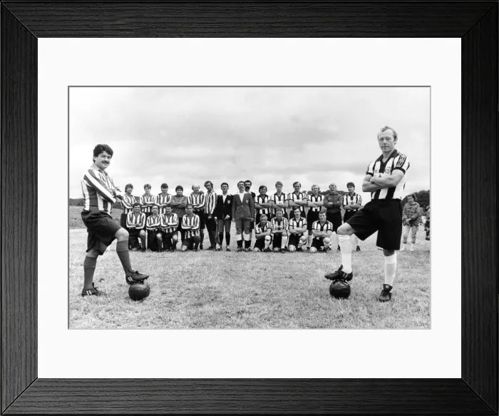 Framed Print : Rivals Bobby Kerr (left) and John Tudor with their teams at Beamish Museum for Geordie Framed Print : Rivals Bobby Kerr (left) and John Tudor with their teams at Beamish Museum for Geordie