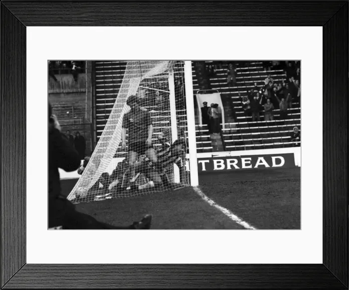 Framed Print : sheffield wednesday 2 v. Swansea 0. Division Two Football. Februay 1981 MF01-35-006 Framed Print : sheffield wednesday 2 v. Swansea 0. Division Two Football. Februay 1981 MF01-35-006