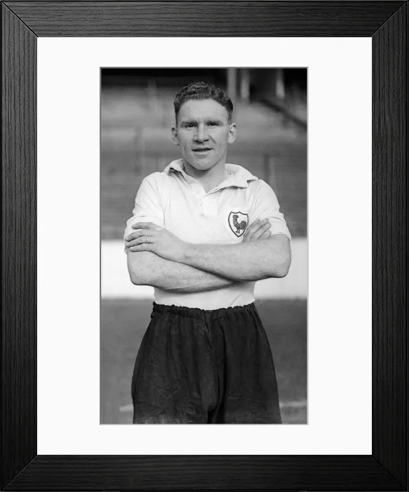 Framed Print : L Stevens of Tottenham Hotspurs FC Circa 1947 Framed Print : L Stevens of Tottenham Hotspurs FC Circa 1947