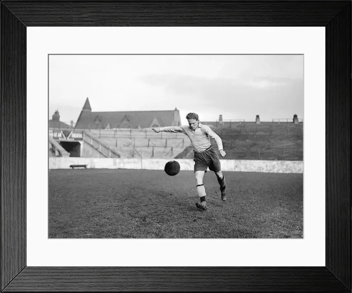 Framed Print : Walsh Manchester City. Circa December 1946 - January 1947 Framed Print : Walsh Manchester City. Circa December 1946 - January 1947