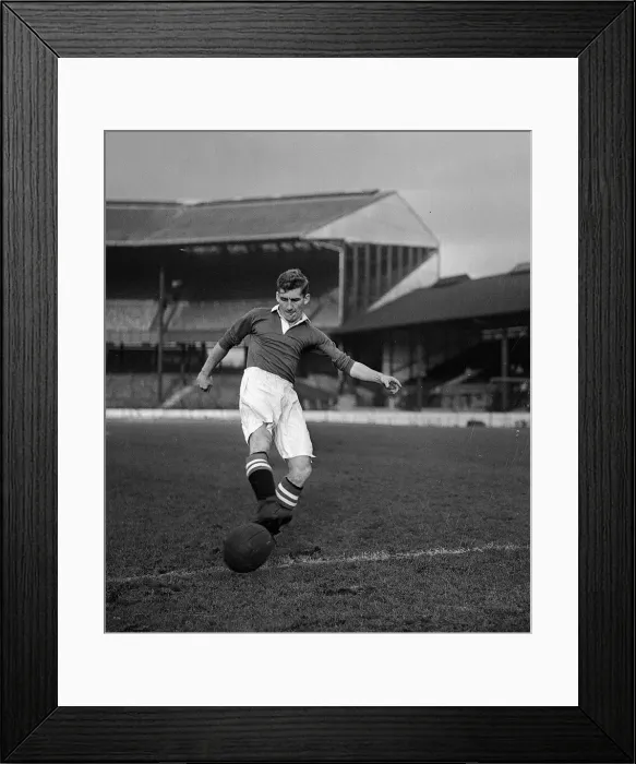 Framed Print : Bentley Chelsea Circa December 1946 - January 1947