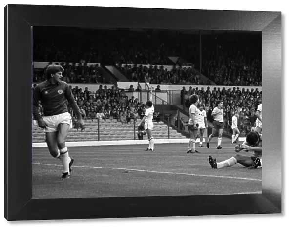 Leeds United 0 v. Arsenal 0. Division one football. September 1981 MF03-14-003