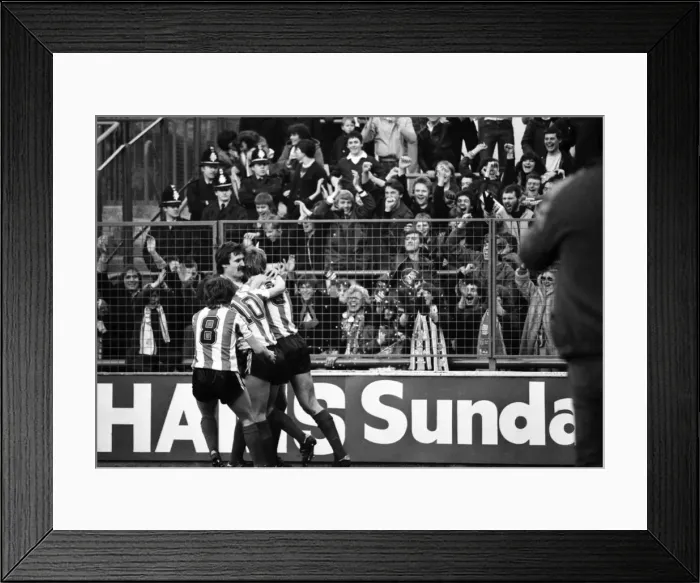 Framed Print : Leeds United 1 v. Stoke City 3. Division One Football. February 1981 MF01-29-086