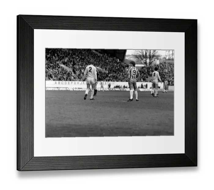 Framed Print : Sheffield Wednesday 0 v. Chelsea 0. Division 2 Football May 1982 MF07-11-038 Framed Print : Sheffield Wednesday 0 v. Chelsea 0. Division 2 Football May 1982 MF07-11-038