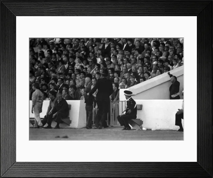 Framed Print : Manchester City 1 v. Southampton 1. September 1981 MF03-11-021