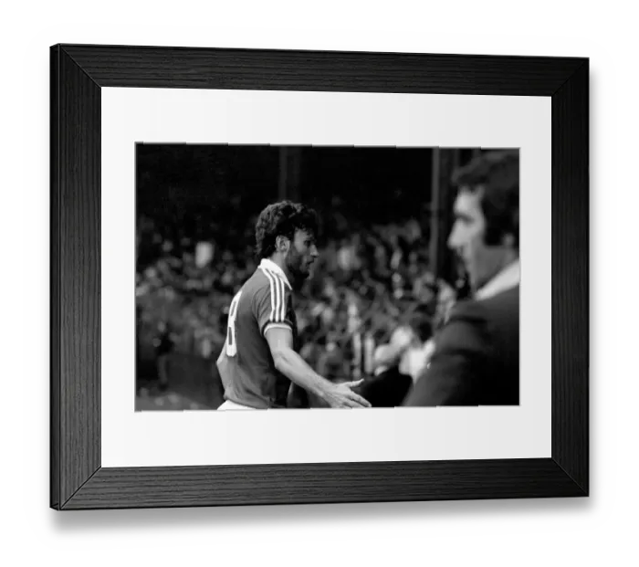 Framed Print : Manchester United 1 v. Swansea 0. Division 1 Football. September 1981 MF03-20-025