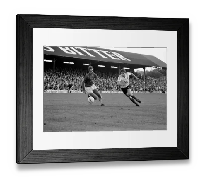 Framed Print : Barnsley 3 v. Bolton 0. September 1981 MF03-08-001