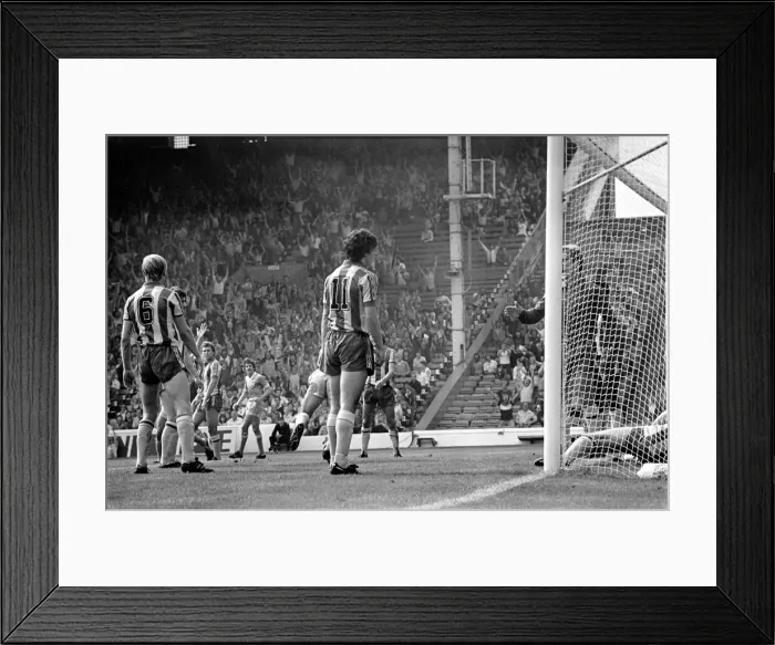 Framed Print : Manchester City v. West Bromwich Albion. August 1981 MF03-07-082