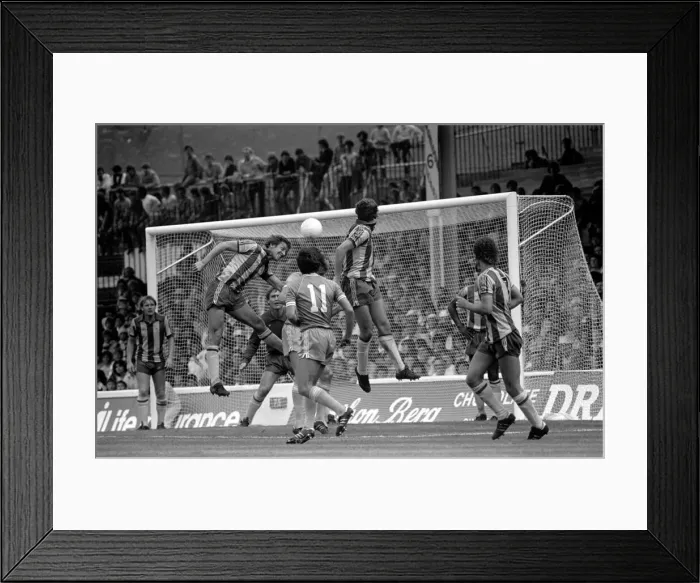 Framed Print : Manchester City v. West Bromwich Albion. August 1981 MF03-07-064 Framed Print : Manchester City v. West Bromwich Albion. August 1981 MF03-07-064