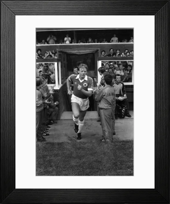 Framed Print : Everton 3 v. Birmingham City 1. August 1981 MF03-06-077 Framed Print : Everton 3 v. Birmingham City 1. August 1981 MF03-06-077