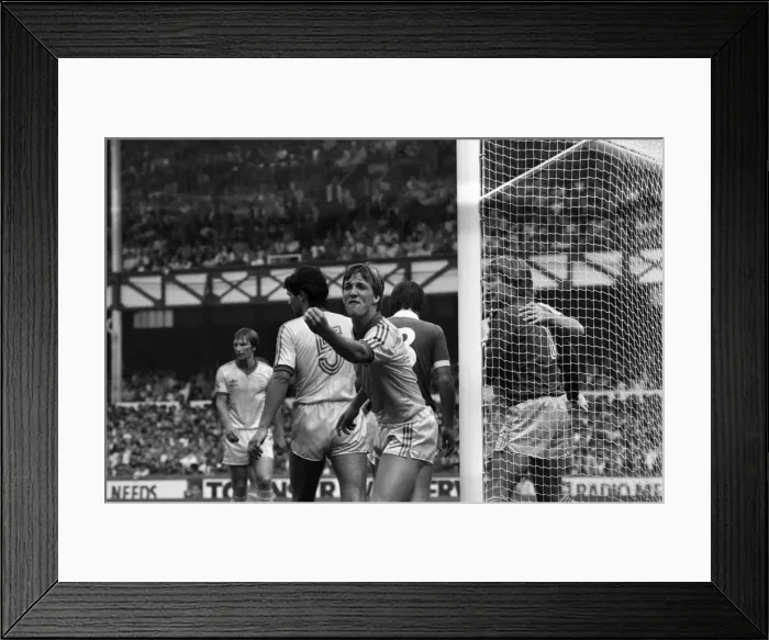 Framed Print : Everton 3 v. Birmingham City 1. August 1981 MF03-06-052 Framed Print : Everton 3 v. Birmingham City 1. August 1981 MF03-06-052
