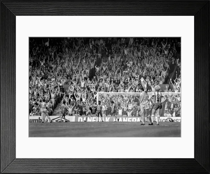 Framed Print : Manchester City v. West Bromwich Albion. August 1981 MF03-07-014 Framed Print : Manchester City v. West Bromwich Albion. August 1981 MF03-07-014