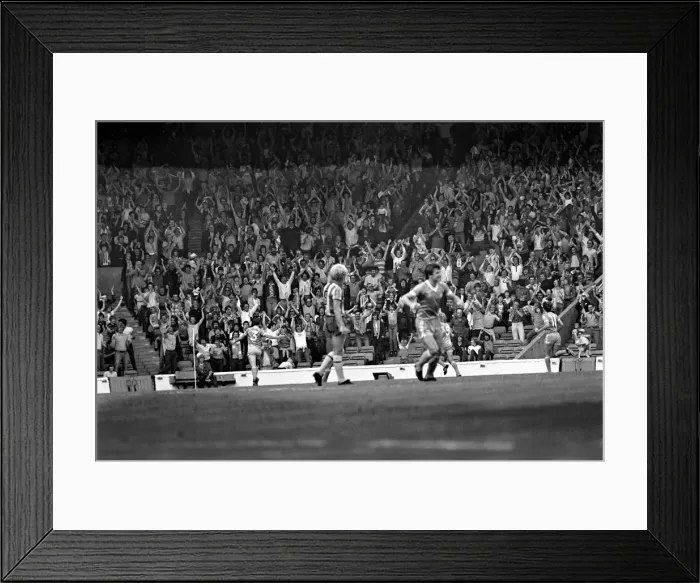 Framed Print : Manchester City v. West Bromwich Albion. August 1981 MF03-07-046