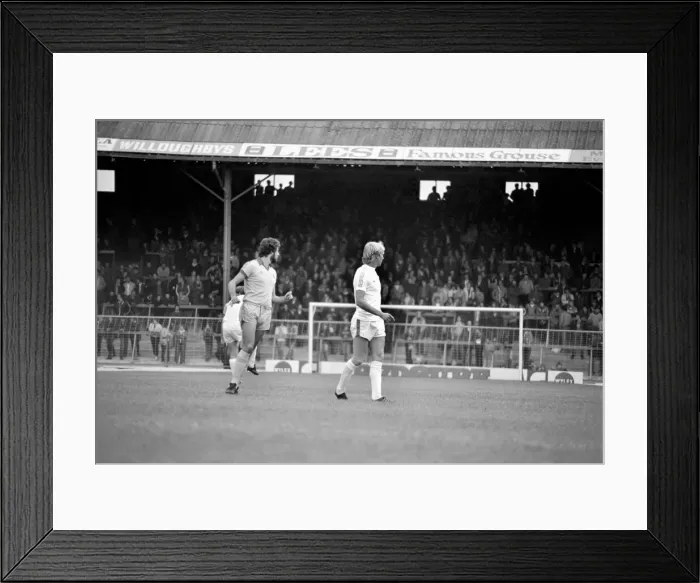 Framed Print : Old Ham v. Everton. August 1981 MF03-03-017 Local Caption Pre-Season Friendly Framed Print : Old Ham v. Everton. August 1981 MF03-03-017 Local Caption Pre-Season Friendly