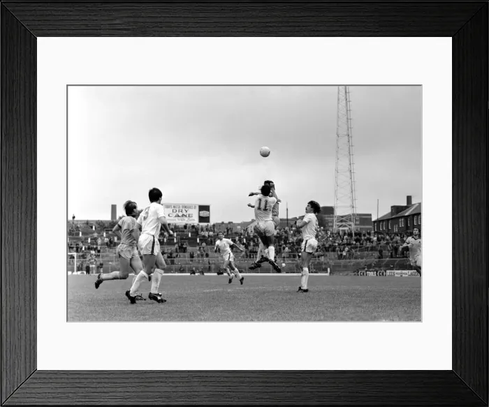 Framed Print : Old Ham v. Everton. August 1981 MF03-03-027 Local Caption Pre-Season Friendly