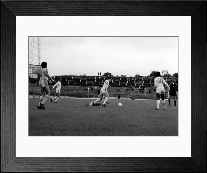Framed Print : Old Ham v. Everton. August 1981 MF03-03-014 Local Caption Pre-Season Friendly