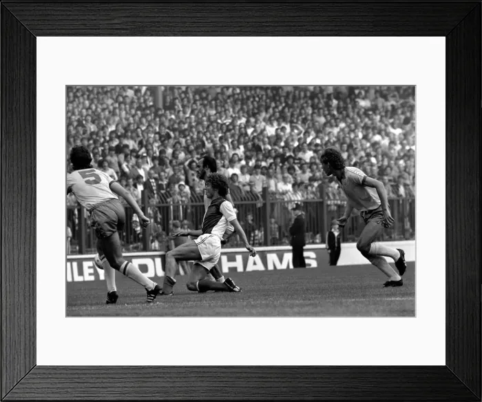 Framed Print : Blackburn Rovers 0 v. Sheffield Wednesday 1. Division Two Football Framed Print : Blackburn Rovers 0 v. Sheffield Wednesday 1. Division Two Football