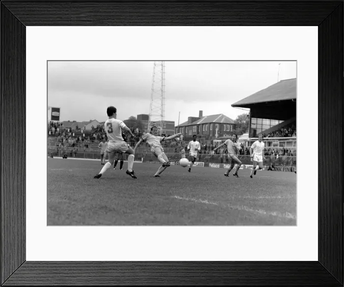 Framed Print : Old Ham v. Everton. August 1981 MF03-03-009 Local Caption Pre-Season Friendly Framed Print : Old Ham v. Everton. August 1981 MF03-03-009 Local Caption Pre-Season Friendly
