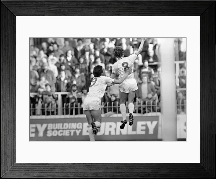 Framed Print : English League Division One match at Maine Road. Manchester City 1 v Everton 1 Framed Print : English League Division One match at Maine Road. Manchester City 1 v Everton 1