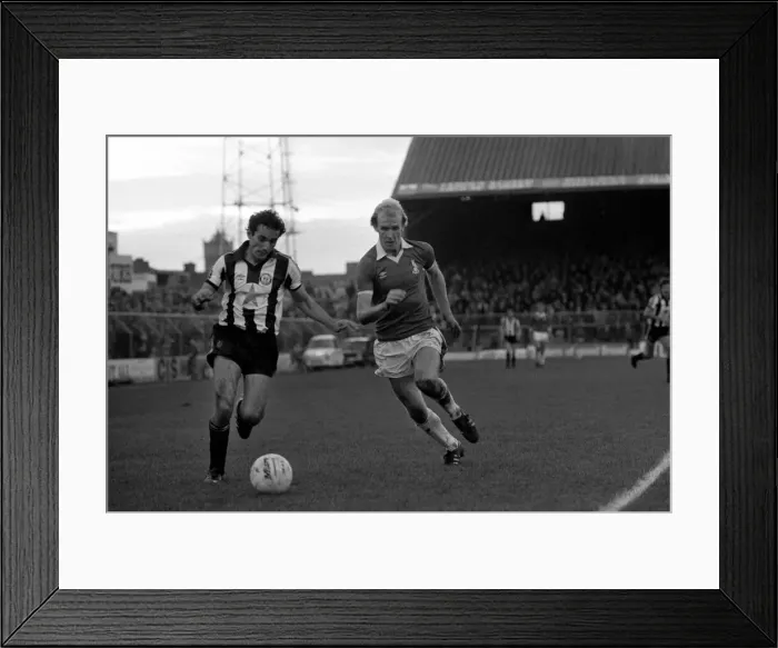 Framed Print : Oldham 3 v. Newcastle United 1. Division 2 Football October 1981 MF04-13-006 Framed Print : Oldham 3 v. Newcastle United 1. Division 2 Football October 1981 MF04-13-006
