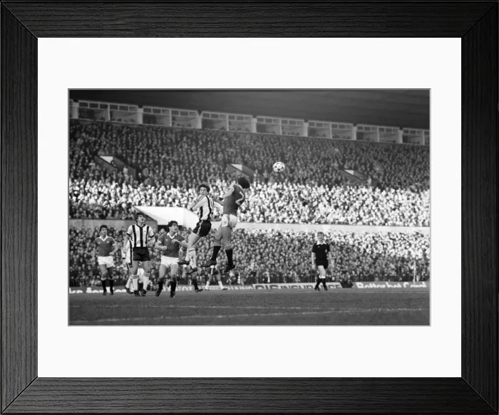 Framed Print : Manchester United 2 v. Notts. County 1. Division 1 Football. October 1981 MF04-12-103 Framed Print : Manchester United 2 v. Notts. County 1. Division 1 Football. October 1981 MF04-12-103