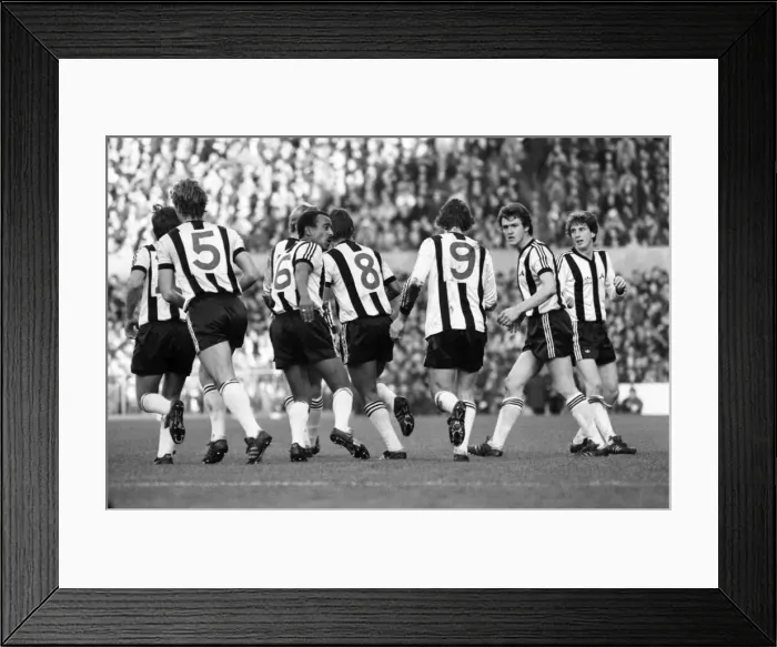 Framed Print : Manchester United 2 v. Notts. County 1. Division 1 Football. October 1981 MF04-12-095 Framed Print : Manchester United 2 v. Notts. County 1. Division 1 Football. October 1981 MF04-12-095