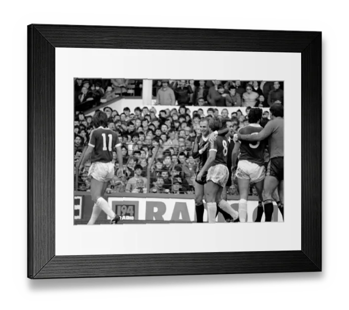 Framed Print : Everton 0 v Manchester City 1. Division 1 Football October 1981 MF04-11-037