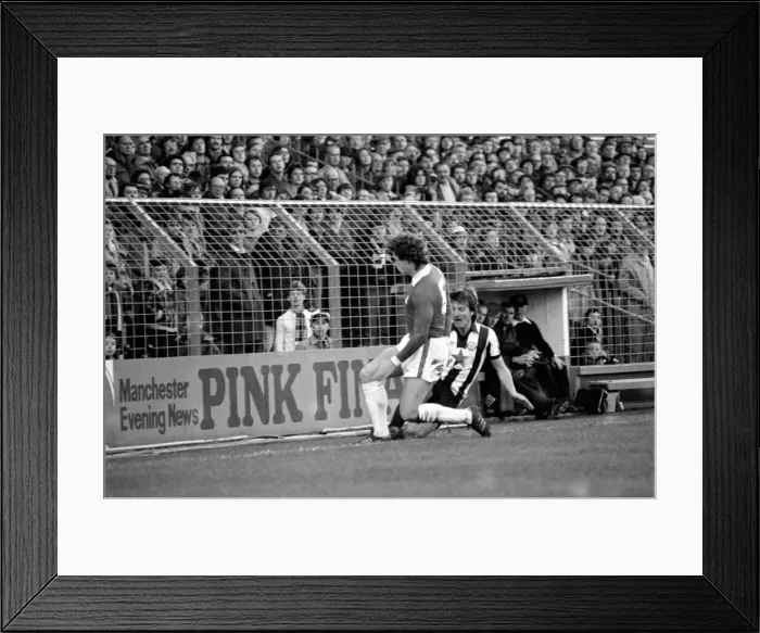 Framed Print : Oldham 3 v. Newcastle United 1. Division 2 Football October 1981 MF04-13-015 Framed Print : Oldham 3 v. Newcastle United 1. Division 2 Football October 1981 MF04-13-015