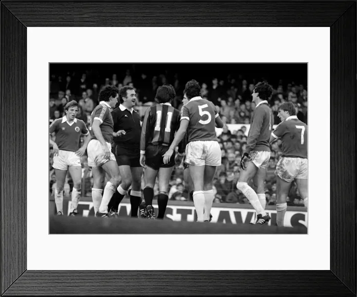Framed Print : Everton 0 v Manchester City 1. Division 1 Football October 1981 MF04-11-048