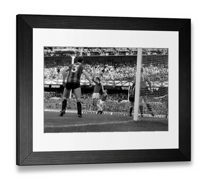 Framed Print : Everton 0 v Manchester City 1. Division 1 Football October 1981 MF04-11-018