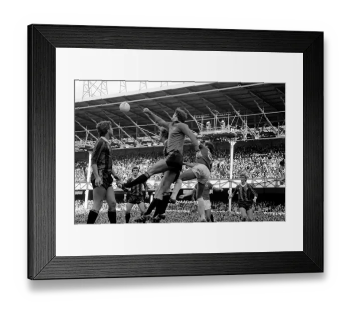 Framed Print : Everton 0 v Manchester City 1. Division 1 Football October 1981 MF04-11-008 Framed Print : Everton 0 v Manchester City 1. Division 1 Football October 1981 MF04-11-008