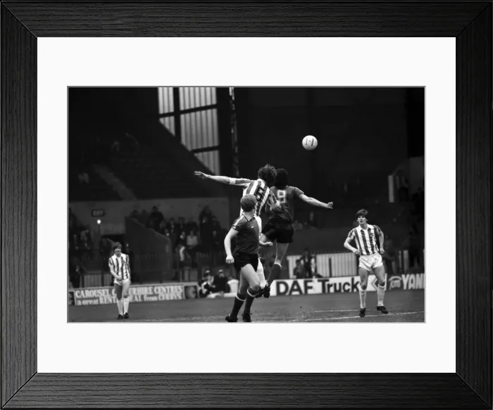 Framed Print : Stoke City 2 v. Sunderland 0. Division One Football. April 1981 MF02-18-028
