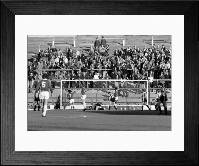 Framed Print : Oldham 3 v. Newcastle United 1. Division 2 Football October 1981 MF04-13-079 Framed Print : Oldham 3 v. Newcastle United 1. Division 2 Football October 1981 MF04-13-079