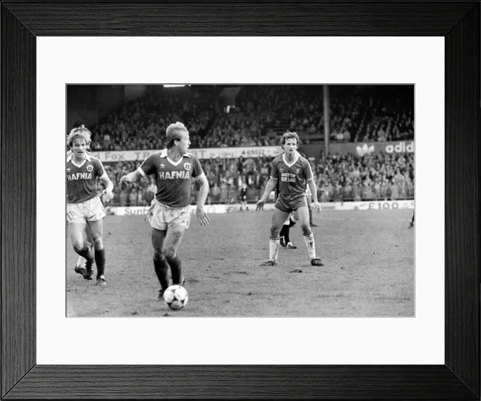 Framed Print : Middlesbrough 0 v. Everton 2. Division 1 Football. October 1981 MF04-08-025 Framed Print : Middlesbrough 0 v. Everton 2. Division 1 Football. October 1981 MF04-08-025