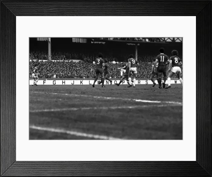 Framed Print : English League Division One match at Goodison Park. Everton 1 v Liverpool 3 Framed Print : English League Division One match at Goodison Park. Everton 1 v Liverpool 3