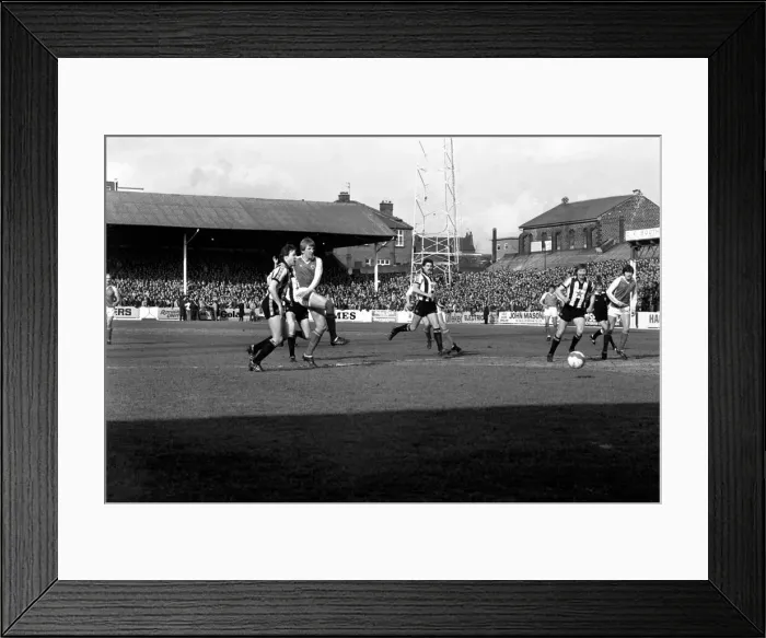 Framed Print : English League Division Two Match. Rotherham United 0 v Newcastle United 0