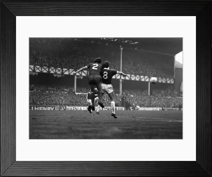 Framed Print : English League Division One match at Goodison Park. Everton 1 v Liverpool 3 Framed Print : English League Division One match at Goodison Park. Everton 1 v Liverpool 3