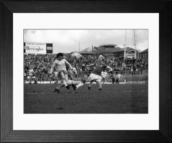 Framed Print : English League Division Two match. Oldham Athletic 0 v Sheffield Wednesday 3