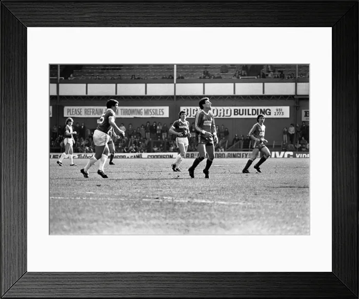 Framed Print : English League Division One match at Goodison Park. Everton 2 v Middlesbrough 0 Framed Print : English League Division One match at Goodison Park. Everton 2 v Middlesbrough 0