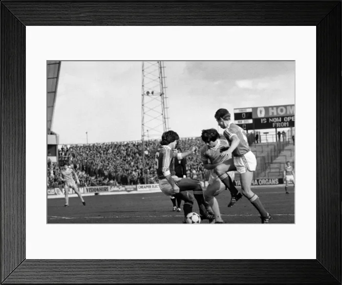 Framed Print : English League Division One matc at City Ground. Nottingham Forest 1 v Manchester City 1 Framed Print : English League Division One matc at City Ground. Nottingham Forest 1 v Manchester City 1