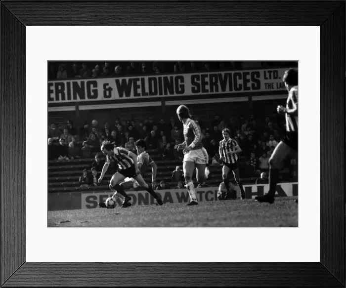 Framed Print : English League Division One match. Birmingham City 2 v Stoke City 1 Framed Print : English League Division One match. Birmingham City 2 v Stoke City 1
