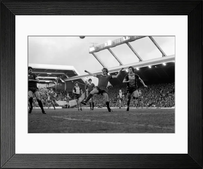 Framed Print : English League Division One match at Anfield. Liverpool 0 v Southampton 1 Framed Print : English League Division One match at Anfield. Liverpool 0 v Southampton 1