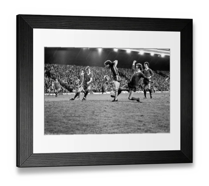 Framed Print : English League Division One match at Anfield. Liverpool 0 v Southampton 1