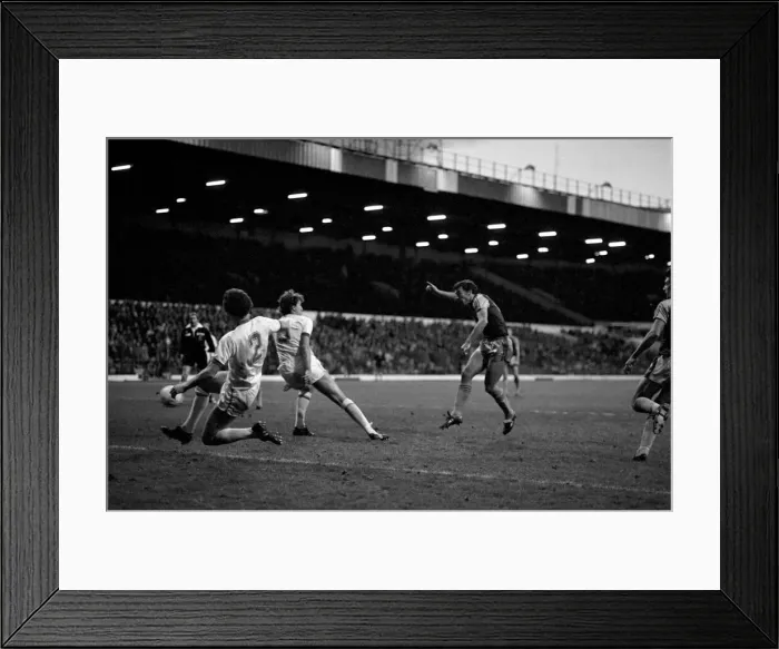 Framed Print : English League Division One match at Elland Road. Leeds United 3 v West Ham United 3 Framed Print : English League Division One match at Elland Road. Leeds United 3 v West Ham United 3