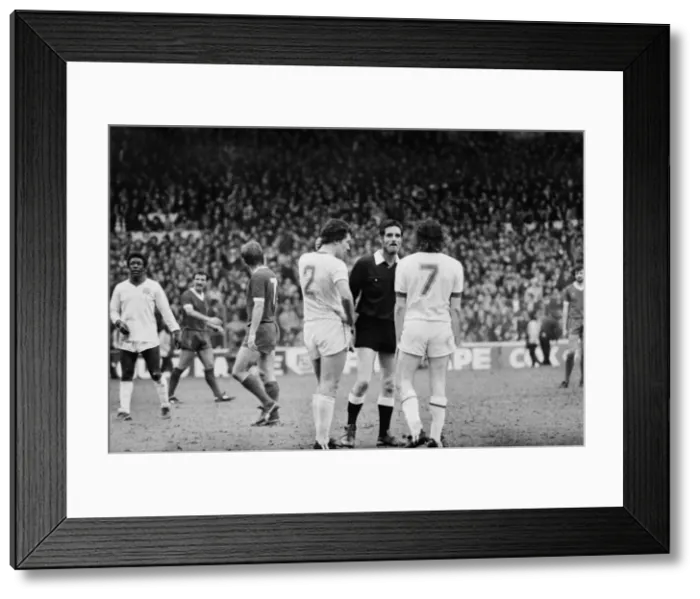 Framed Print : English League Division One match at Elland Road. Leeds United 0 v Liverpool 2 Framed Print : English League Division One match at Elland Road. Leeds United 0 v Liverpool 2