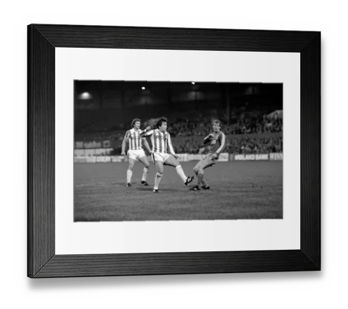 Framed Print : English League Division One match. Stoke City 2 v Ipswich Town 0 Framed Print : English League Division One match. Stoke City 2 v Ipswich Town 0