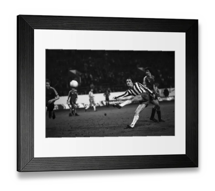 Framed Print : English League Division Two match. Sheffield Wednesday 1 v Queens Park Rangers 3