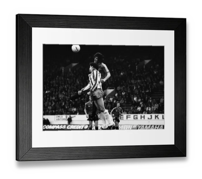 Framed Print : English League Division Two match. Sheffield Wednesday 1 v Queens Park Rangers 3 Framed Print : English League Division Two match. Sheffield Wednesday 1 v Queens Park Rangers 3