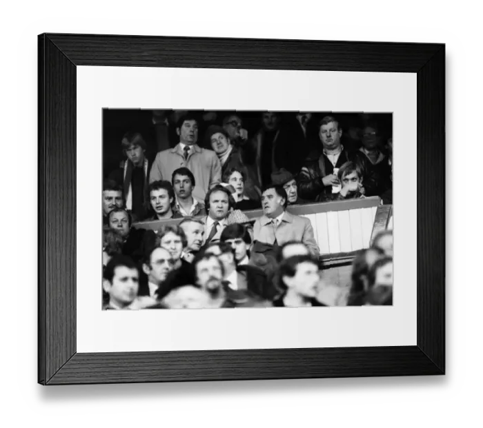 Framed Print : English League Division Two match. Sheffield Wednesday 1 v Queens Park Rangers 3 Framed Print : English League Division Two match. Sheffield Wednesday 1 v Queens Park Rangers 3